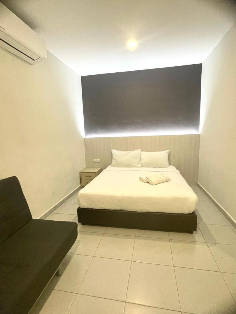 Garden Inns Motel Kangar Exterior photo