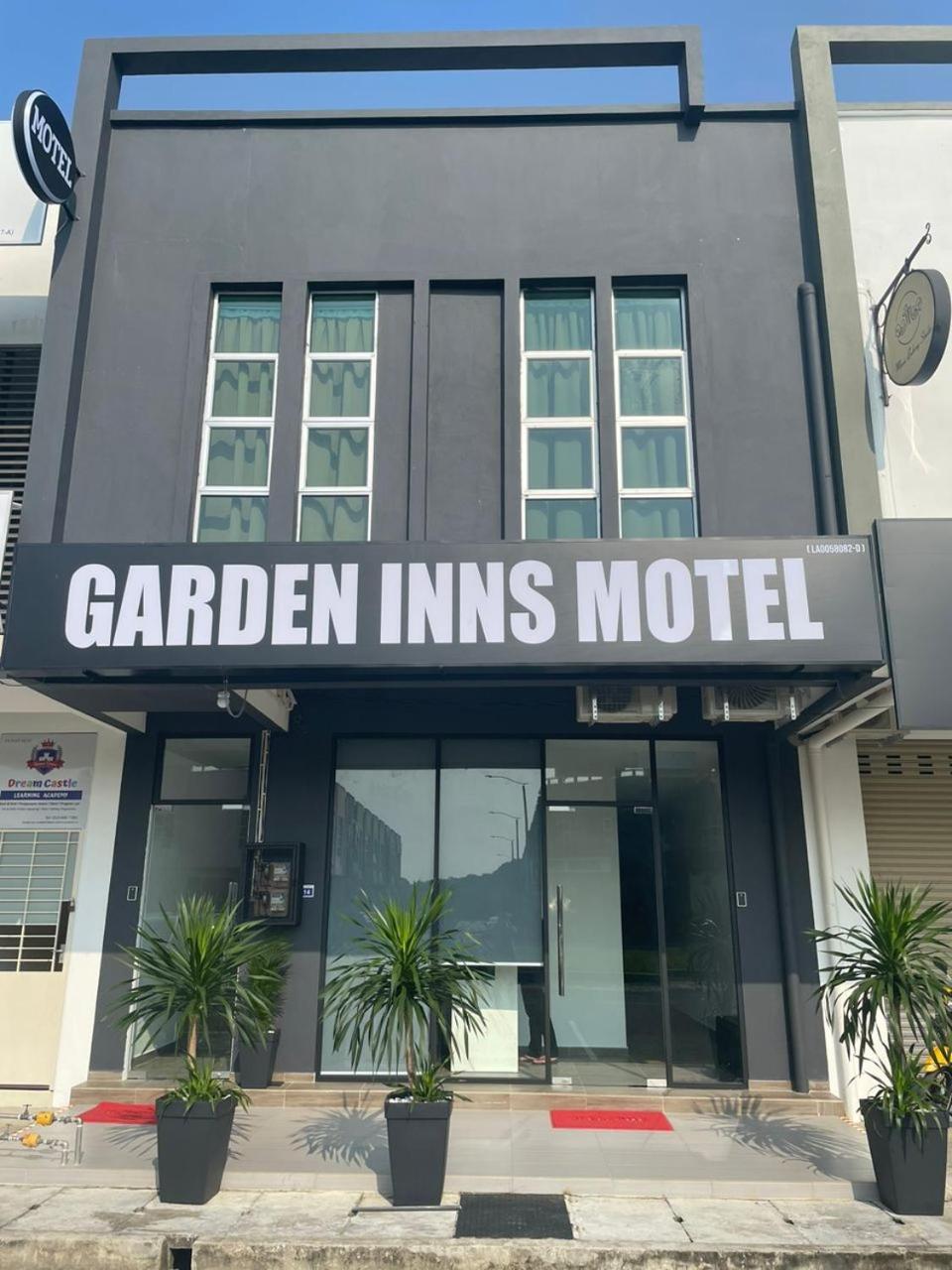 Garden Inns Motel Kangar Exterior photo